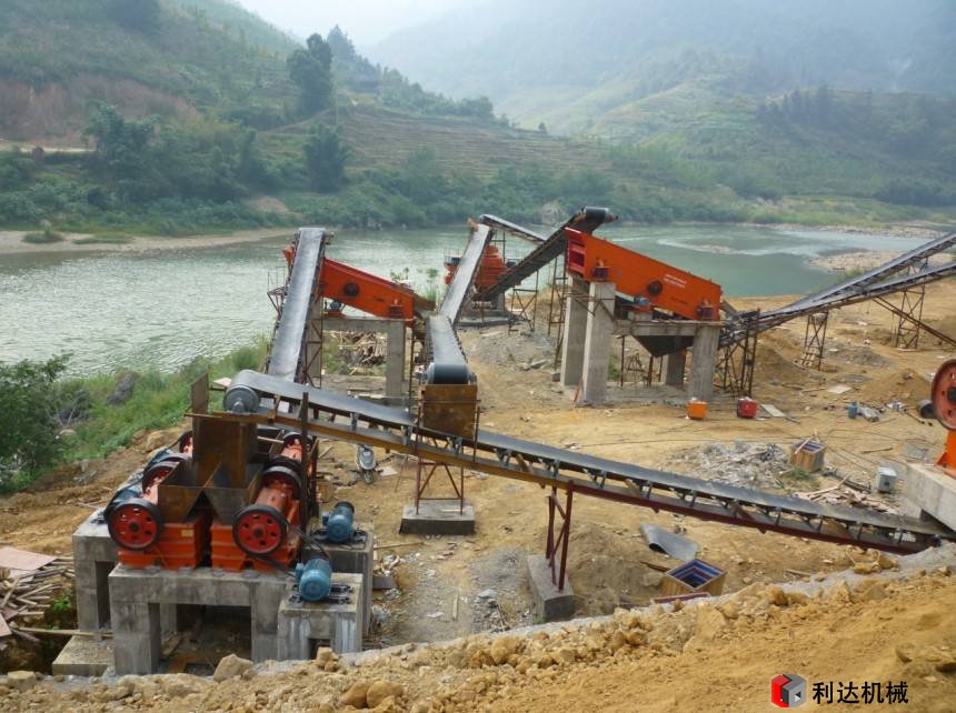 制砂機(jī)生產(chǎn)現(xiàn)場(chǎng)