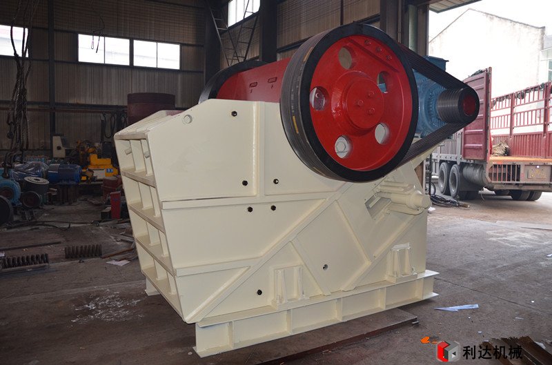 顎式破碎機(jī)設(shè)備